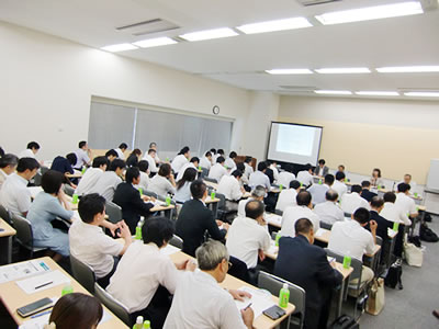 高校訪問勉強会風景